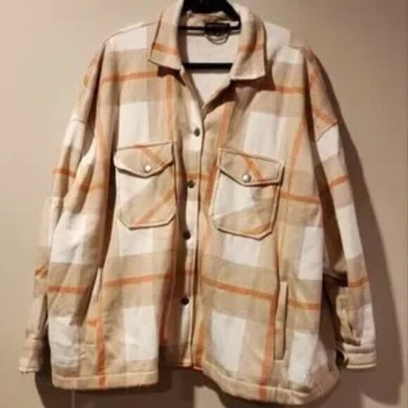 PRETTY LITTLE THING shacket tan white and melon plaid flannel jacket size 28 - Picture 1 of 9